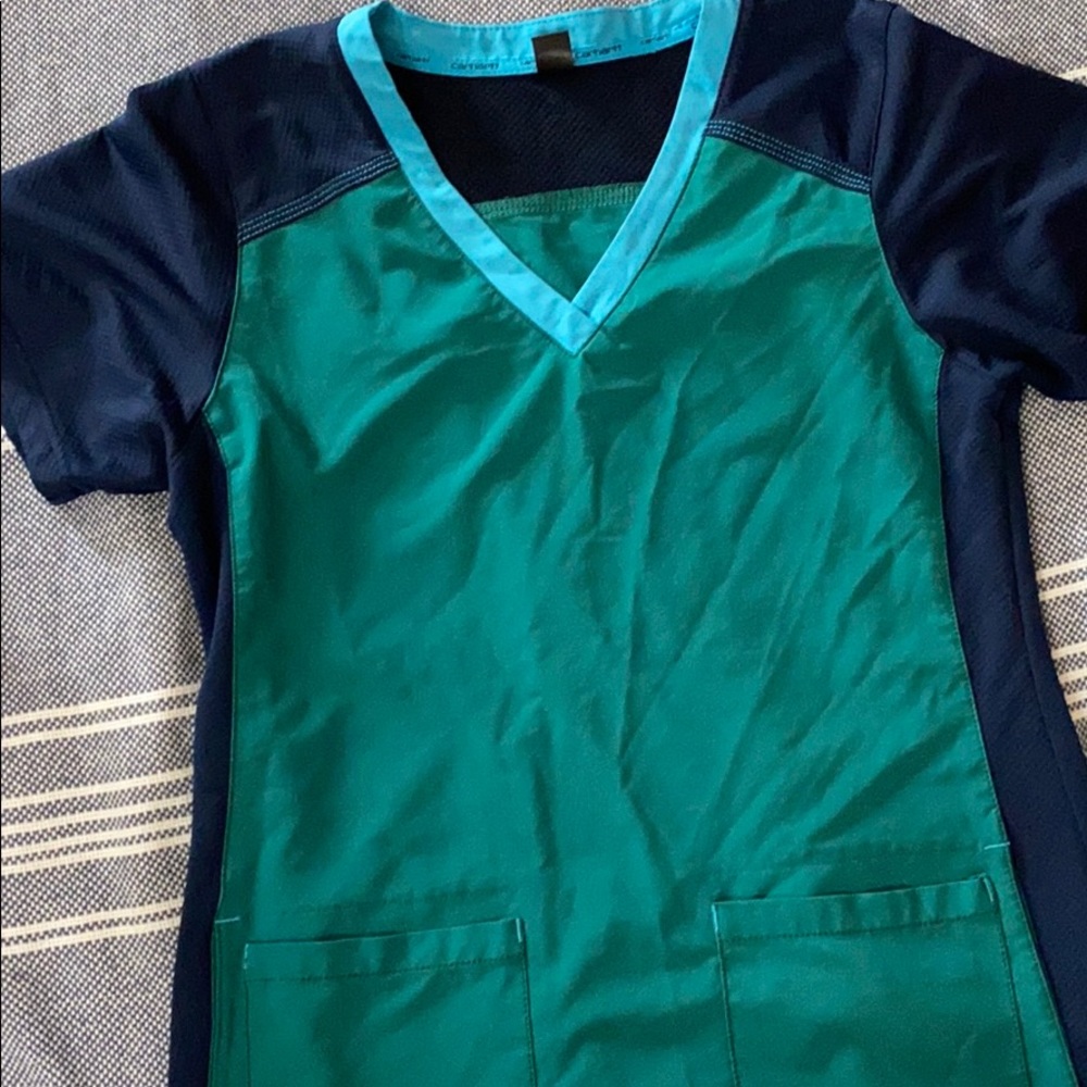 Scrub shirt medium